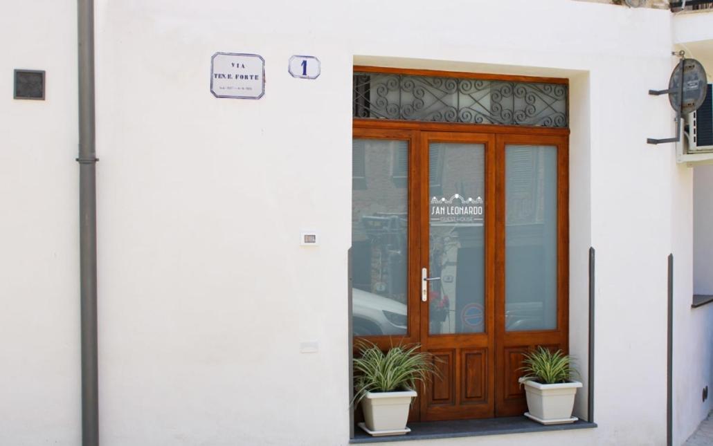 San Leonardo Guest House Castelbuono  Luaran gambar